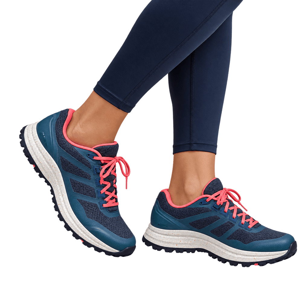 Peri Trail Sneakers